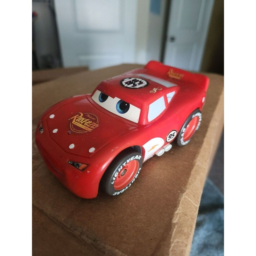 Fisher Price CARS Shake & Go Lightning McQueen Piston Cup Edition 2005 WORKS